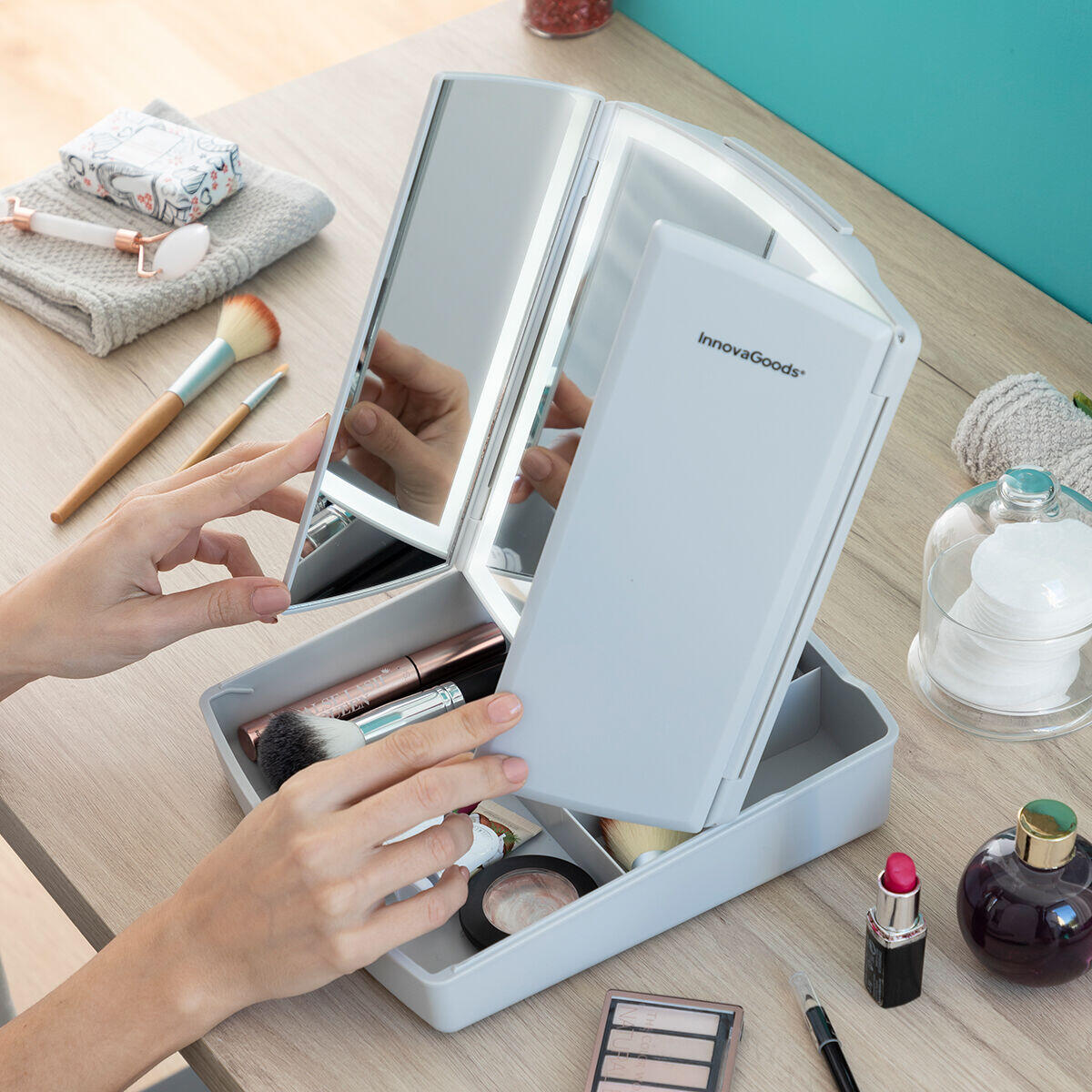 Espejo LED Plegable con Organizador de Maquillaje 3 en 1 Panomir