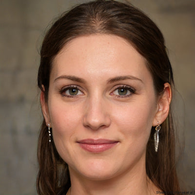 Laura R.